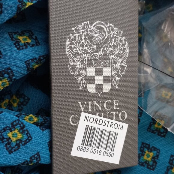 Vince Camuto NWT $79 Turquoise Diamond Tile Print Blouse XL Keyhole Neck - Picture 7 of 8